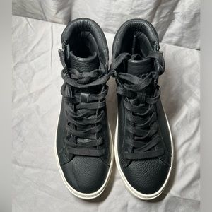 NWOT UGG high top shoes